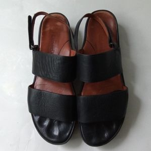 L'Amour des pieds women's sandals Abruzzo black leather size 8M. Gorgeous shoes!